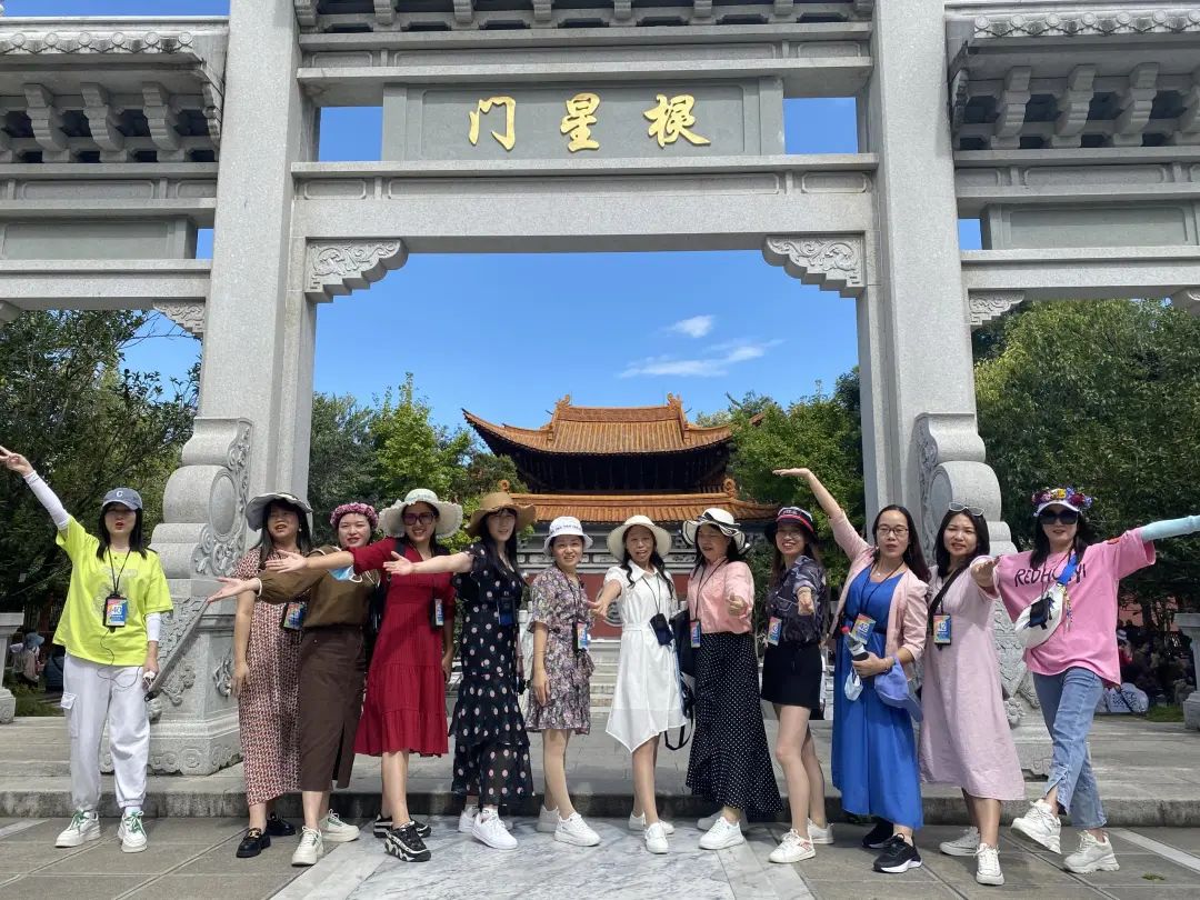 熔炼团队 共创辉煌丨冠荣集团旅游拓展活动圆满结束(图7)